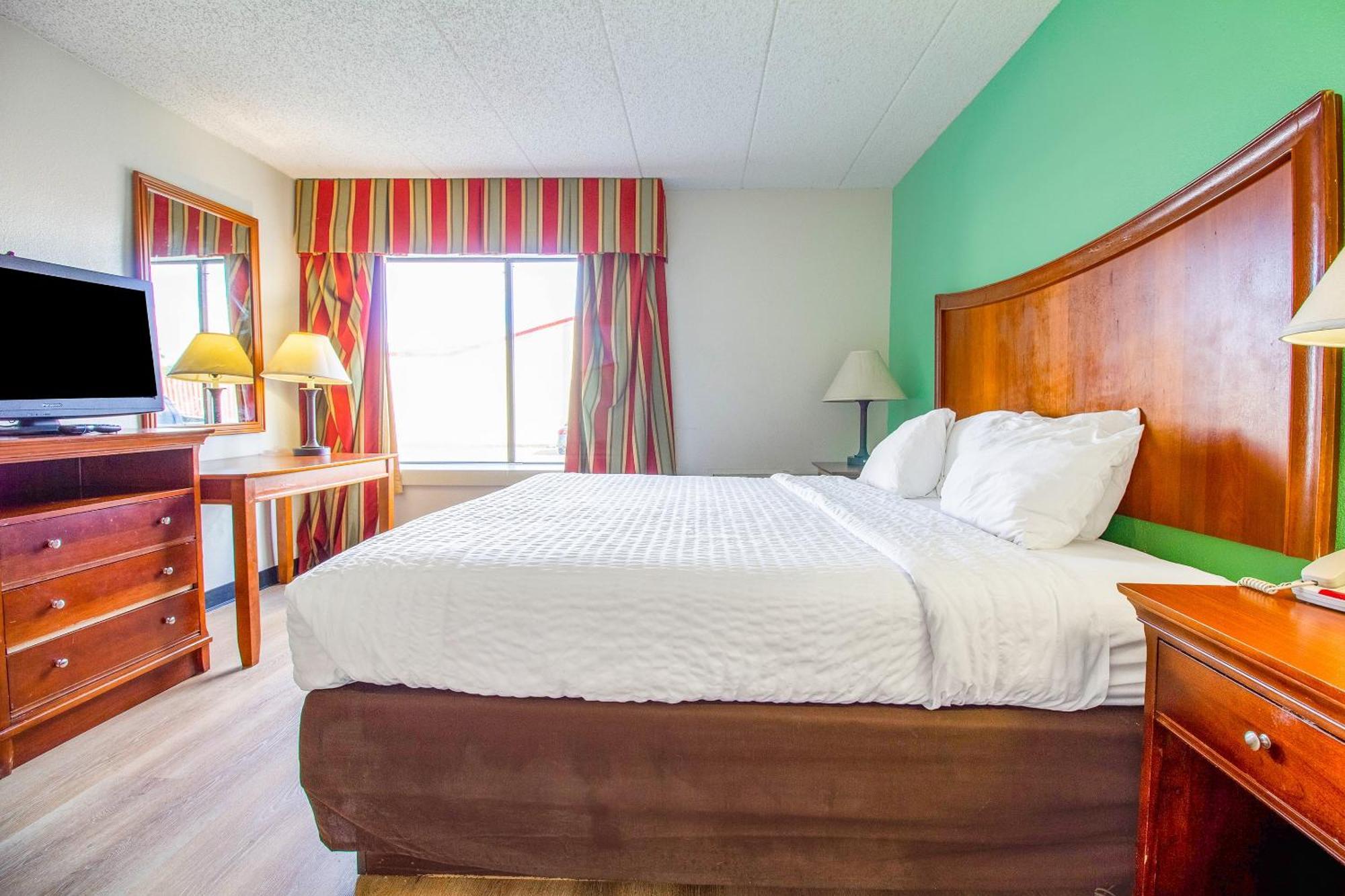 Tulsa Square Hotel Central, I-44 By Oyo Экстерьер фото